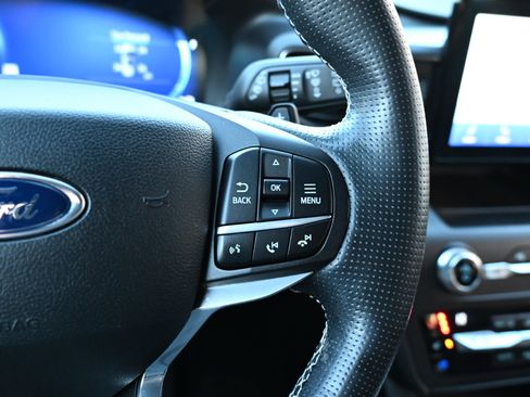 Used 2020 Ford Explorer ST image 17