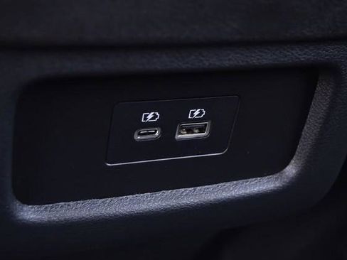 New 2025 Nissan Pathfinder SV w/ Black Appearance Package image 24