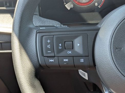 Used 2025 Nissan Kicks SV w/ Charging Package FWD image 17
