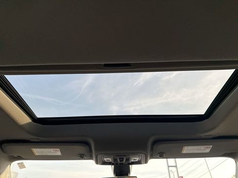 Used 2022 GMC Sierra 2500 Denali w/ Denali Ultimate Package image 15