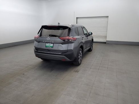 Used 2021 Nissan Rogue SV w/ Premium Package FWD image 9