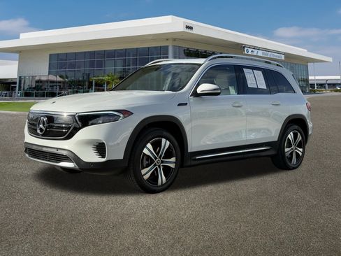 Used 2023 Mercedes-Benz EQB 300 4MATIC image 5