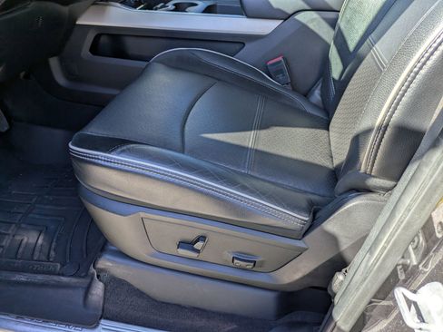 Used 2019 RAM 2500 Laramie image 14