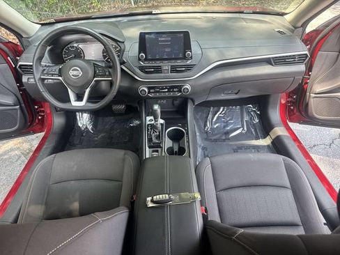 Used 2020 Nissan Altima 2.5 SV FWD image 9