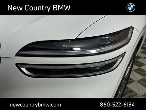 Used 2025 Genesis GV70 2.5T w/ Select Package AWD/4WD image 30