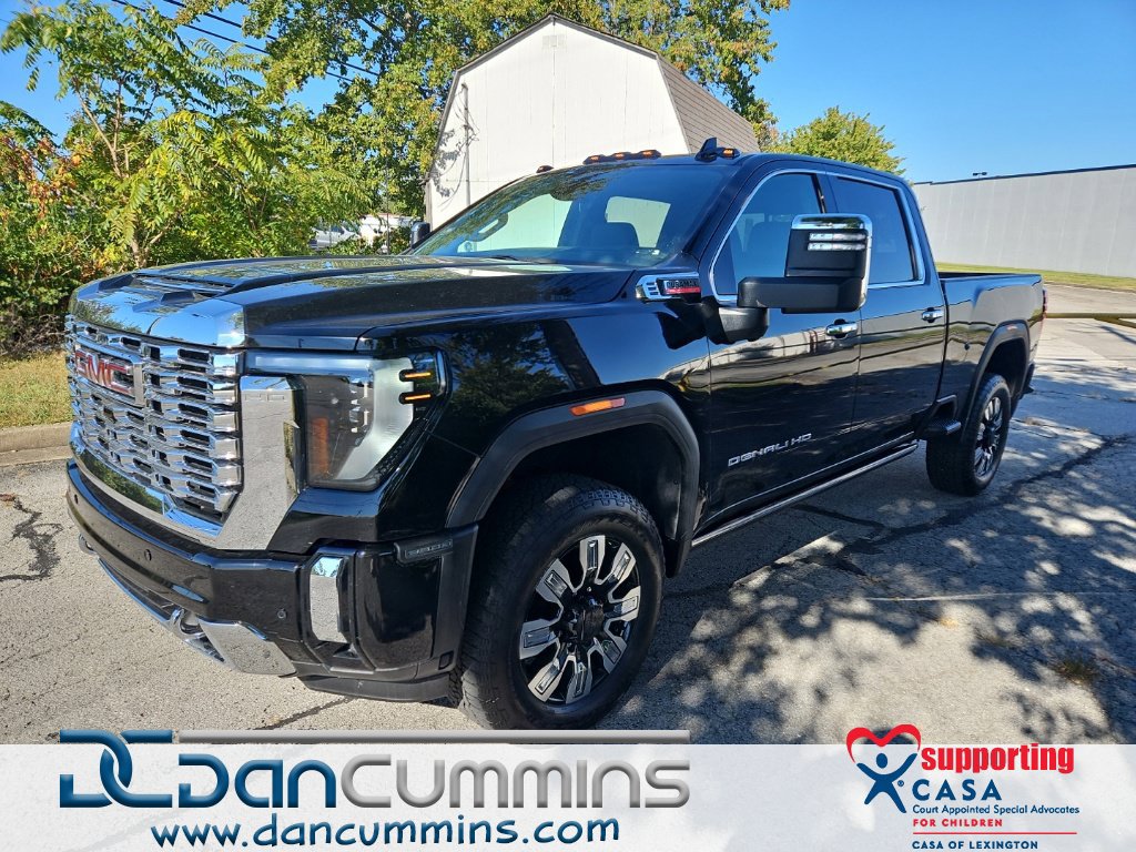 Used 2024 GMC Sierra 2500 Denali w/ Denali Reserve Package AWD/4WD image 1