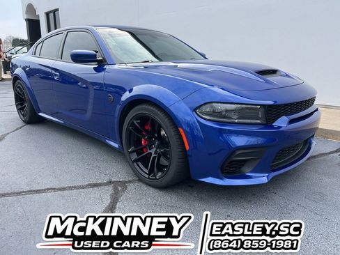 Used 2022 Dodge Charger SRT Hellcat w/ Harman/Kardon Audio Group RWD image 3