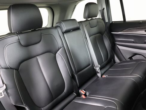 Used 2023 Jeep Grand Cherokee 30th Anniversary image 43