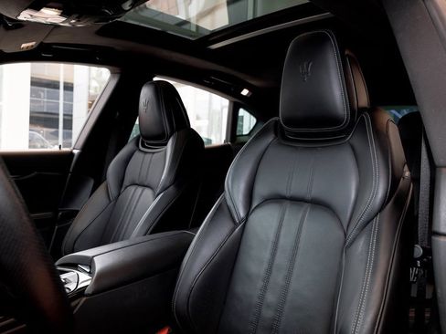 Used 2021 Maserati Levante S GranSport image 24