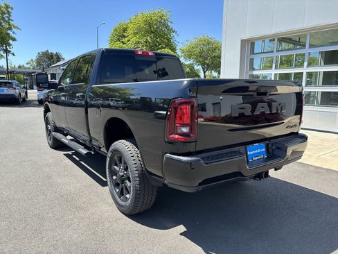 New 2026 RAM 2500 Tradesman AWD/4WD image 3