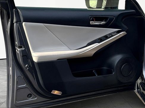 Used 2016 Lexus IS 300 AWD w/ Premium Package image 21