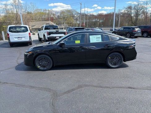 Used 2025 Nissan Sentra SV w/ All-Weather Package FWD image 2