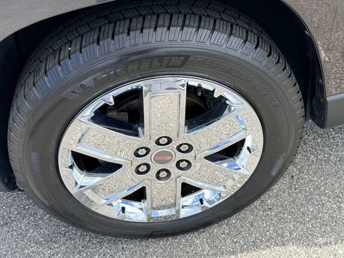 Used 2017 GMC Acadia Limited SLT image 16