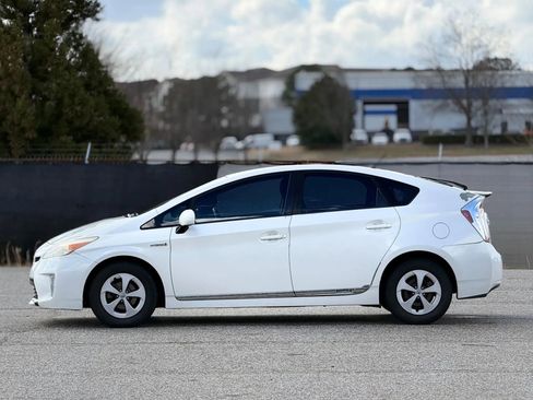 Used 2013 Toyota Prius Two FWD image 8