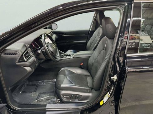 Used 2020 Toyota Camry XSE FWD image 22