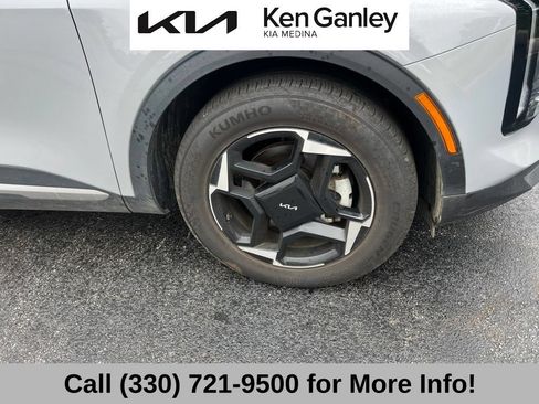 Certified 2026 Kia Sportage EX FWD image 22