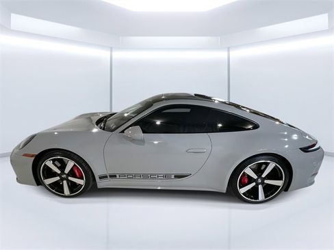 Used 2025 Porsche 911 Carrera S image 2