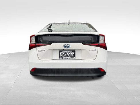 Used 2020 Toyota Prius LE image 8