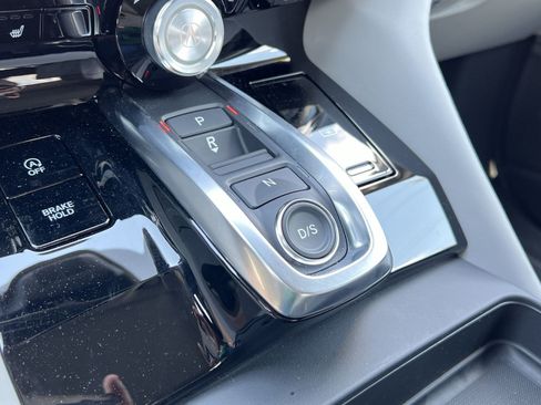 Certified 2026 Acura MDX SH-AWD w/ Technology Package image 23