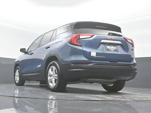 Used 2024 GMC Terrain SLE image 21