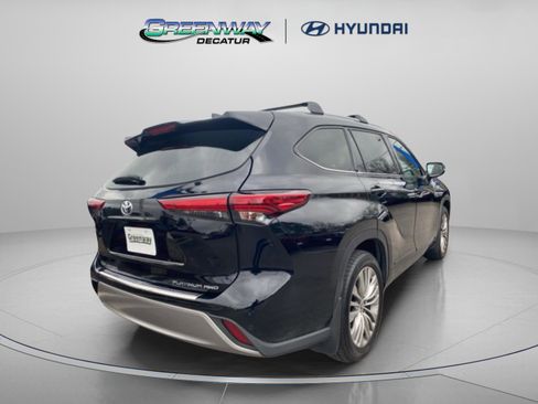 Used 2021 Toyota Highlander Platinum image 7