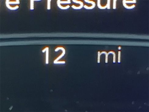 New 2026 Chrysler Pacifica Limited w/ Uconnect Theater Family Group image 39