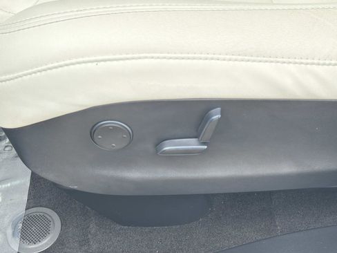 Used 2018 Tesla Model X 100D image 19