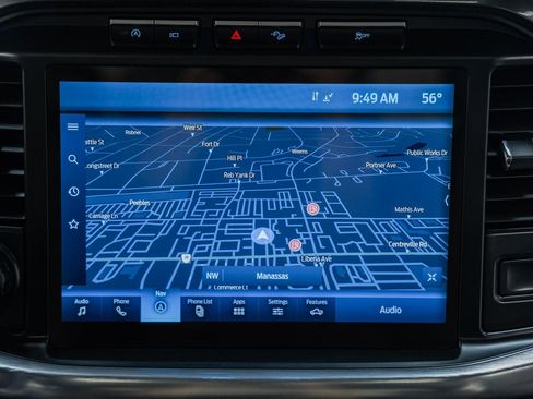 Certified 2021 Ford F150 Lariat w/ Equipment Group 502A High image 27