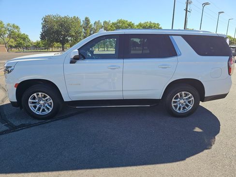 Used 2024 Chevrolet Tahoe LT RWD image 2