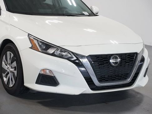 Used 2020 Nissan Altima 2.5 S FWD image 4