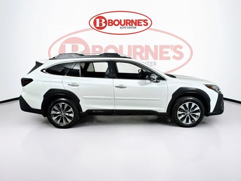 Used 2024 Subaru Outback Touring AWD/4WD image 13