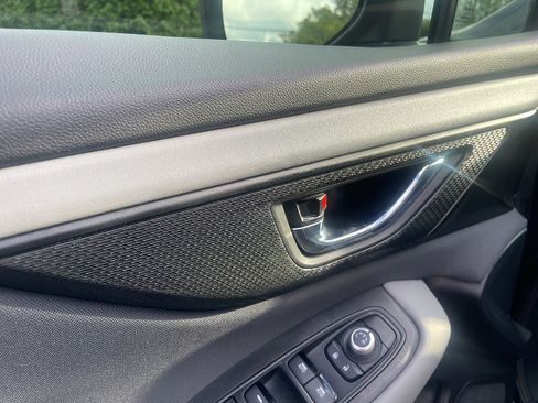 Used 2024 Subaru Outback Premium image 28