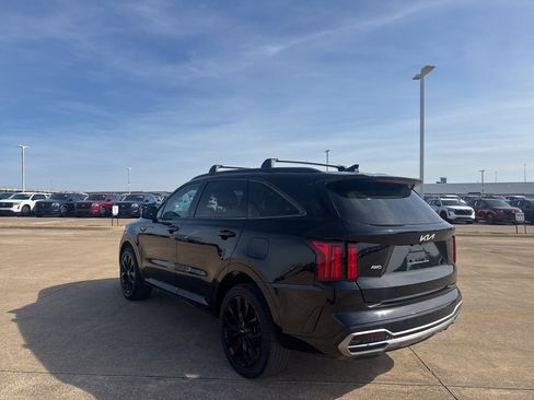 Used 2022 Kia Sorento SX image 18