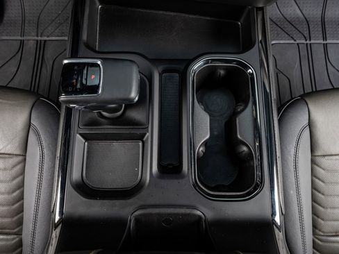 Used 2023 Chevrolet Silverado 1500 ZR2 w/ Technology Package image 24