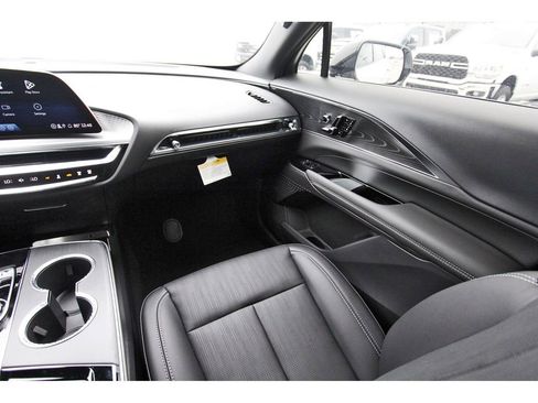 New 2026 Cadillac Lyriq Sport image 10