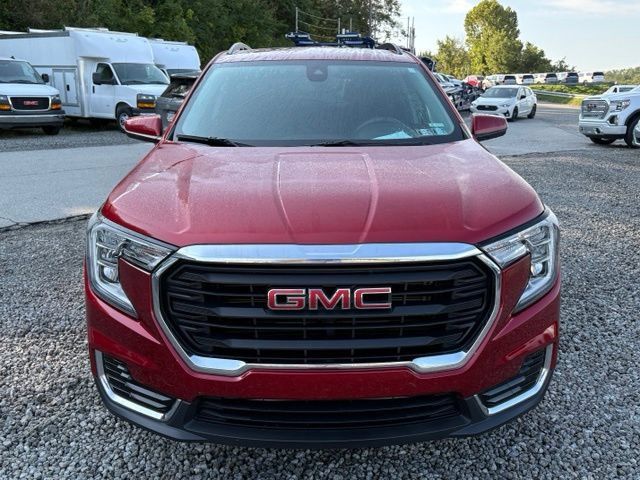 Used 2024 GMC Terrain SLE w/ Driver Convenience Package AWD/4WD image 8