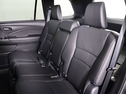 Used 2024 Honda Passport EX-L image 31