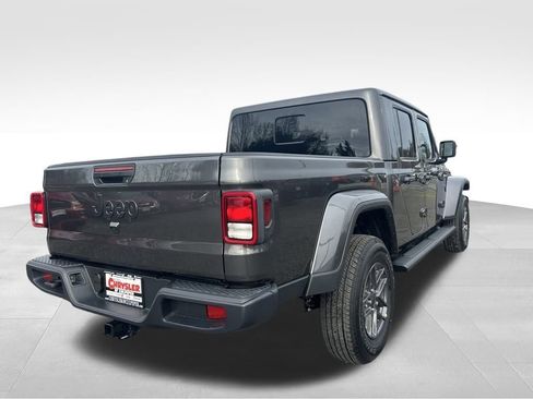 New 2026 Jeep Gladiator Sport image 18