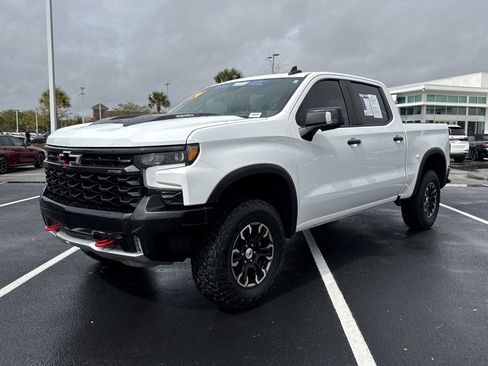 Used 2024 Chevrolet Silverado 1500 ZR2 w/ Technology Package image 5