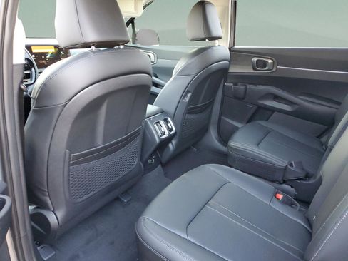 New 2026 Kia Sorento X-Line EX image 10