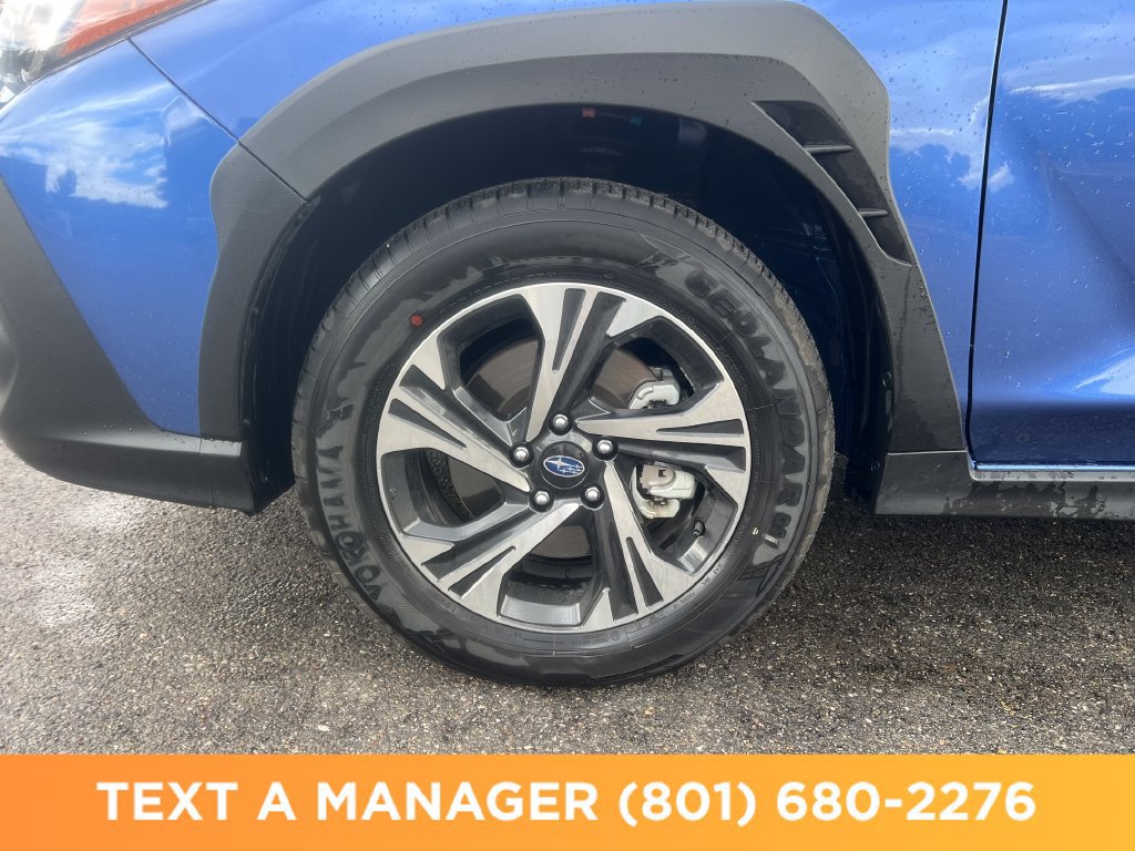 Used 2025 Subaru Crosstrek 2.5i Premium w/ Crosstrek Mirror Package AWD/4WD image 9