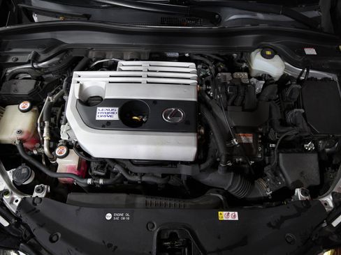 Used 2019 Lexus UX 250h w/ Premium Package image 26