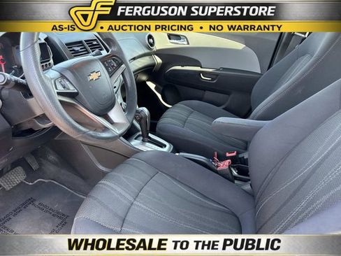 Used 2014 Chevrolet Sonic LT image 13
