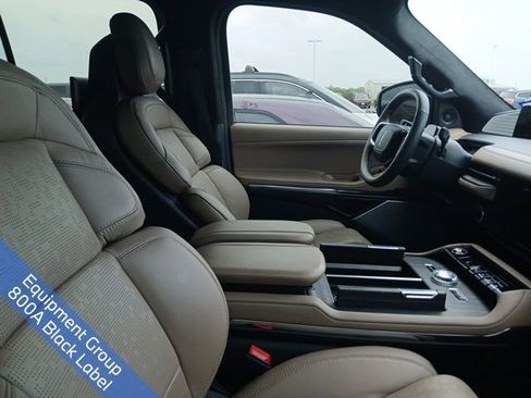 Used 2025 Lincoln Navigator Black Label AWD/4WD image 12