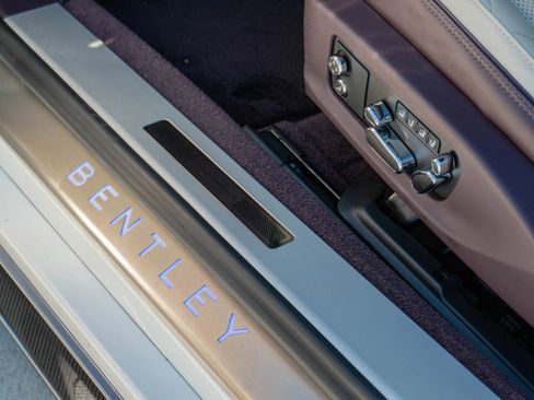 Used 2022 Bentley Continental GT image 82