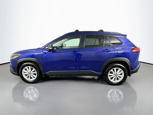 Used 2025 Toyota Corolla Cross LE FWD image 8