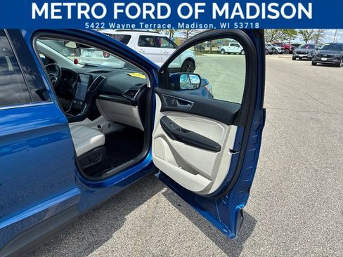 Used 2024 Ford Edge Titanium AWD/4WD image 44