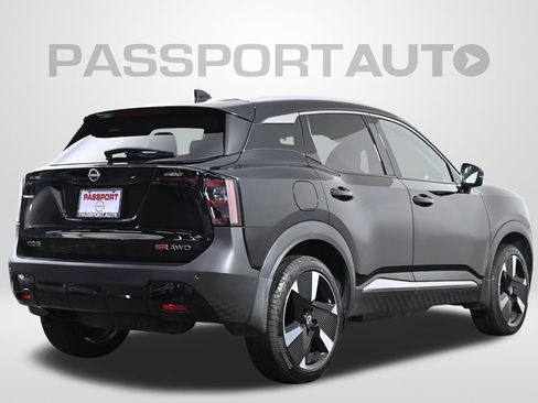 Used 2025 Nissan Kicks SR image 10