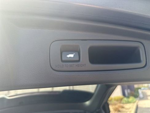 Used 2024 Honda CR-V EX-L image 17