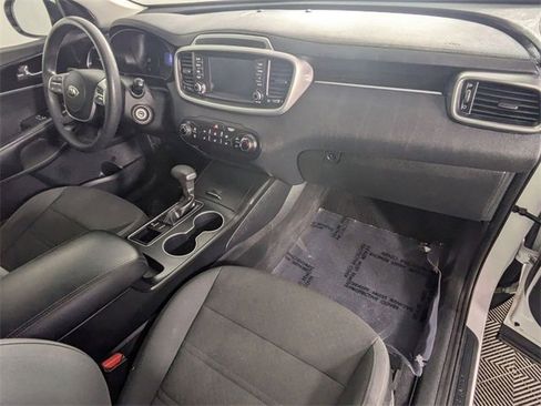 Used 2020 Kia Sorento LX image 27